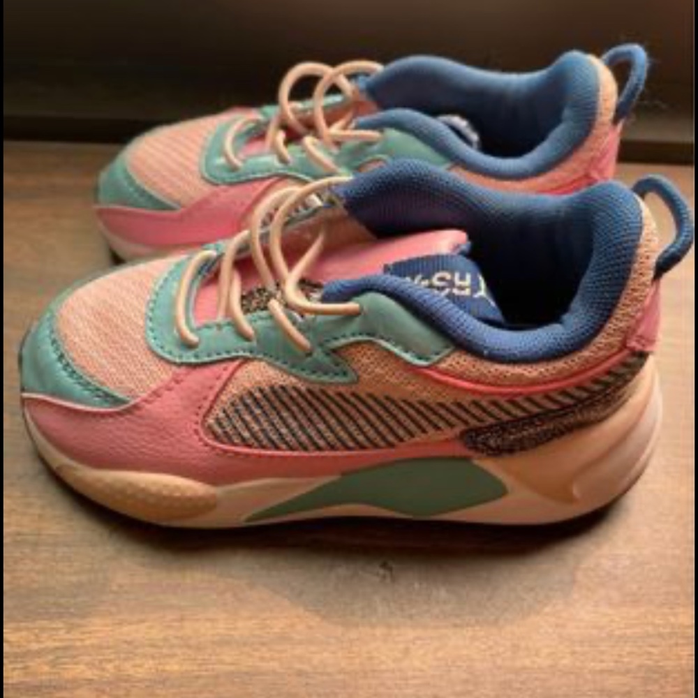 Toddler shoes
